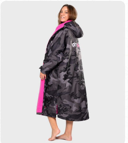 dryrobe® Advance | Long Sleeve – Black Camo Pink