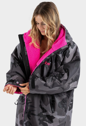 dryrobe® Advance | Long Sleeve – Black Camo Pink